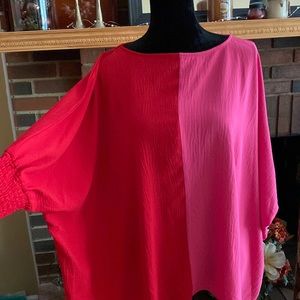 Boutique color block blouse, Sz small. NWT